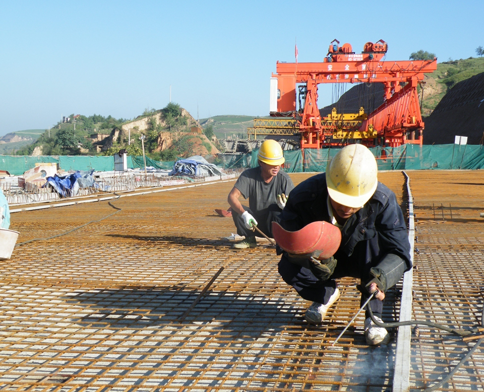 桥面铺装施工技术及流程