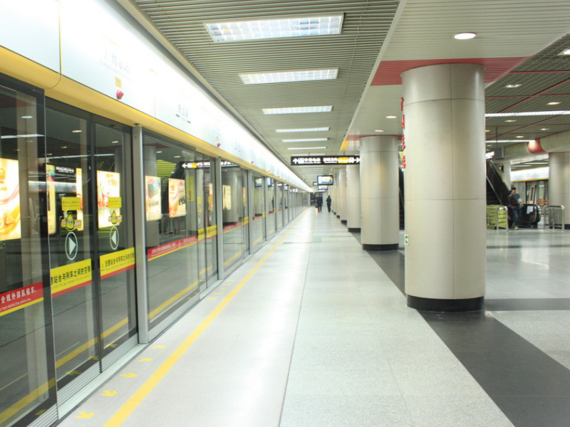 [北京]两层三跨箱型框架地铁车站毕业设计