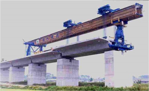 预制梁桥安装施工工法与解析（67页）-韩国架桥机