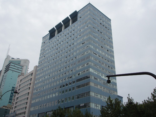 北京知名地产大厦座办公楼暖通设计方案