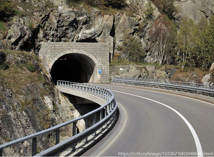 高速公路隧道减震爆破施工监控总报告